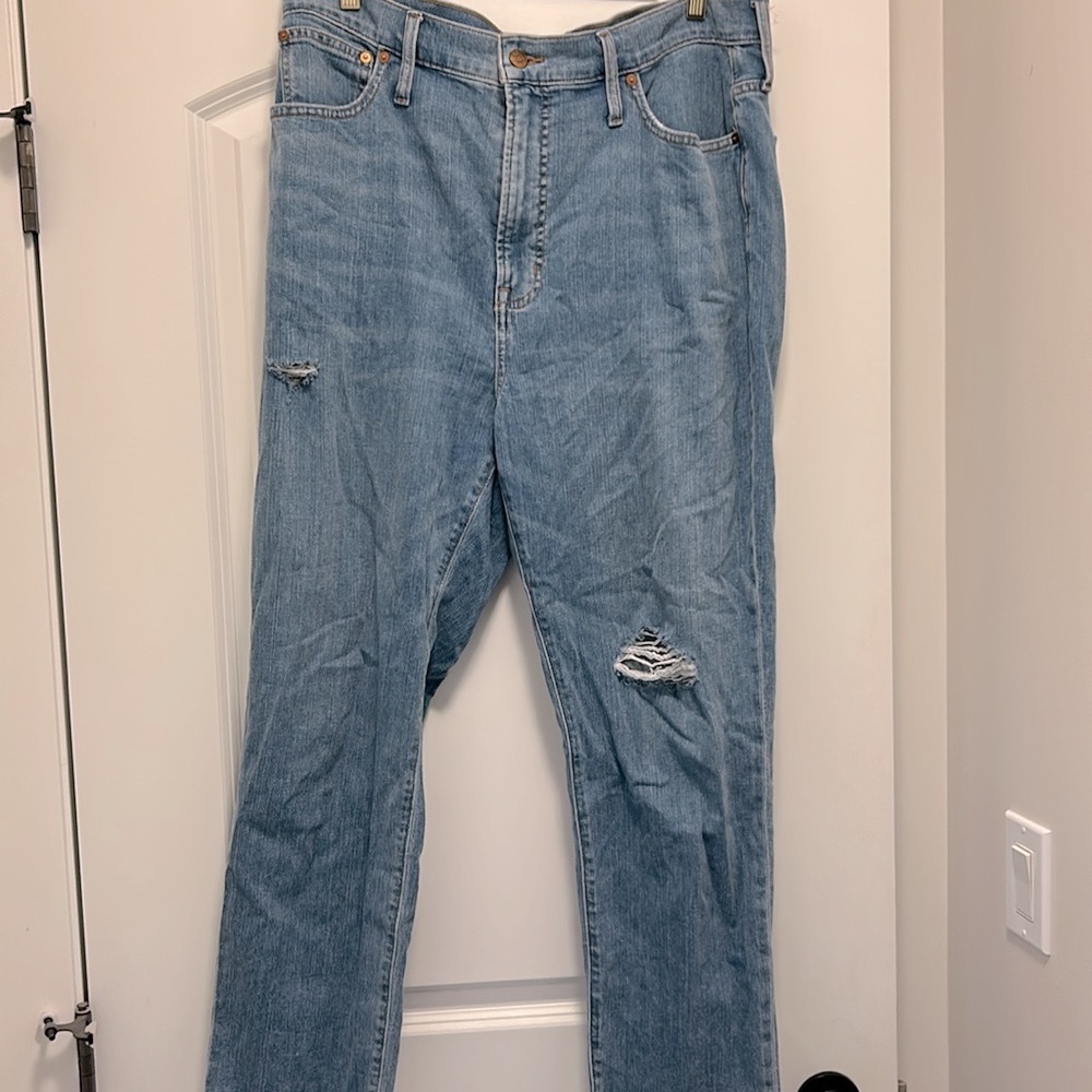 Madewell straight leg distressed jean